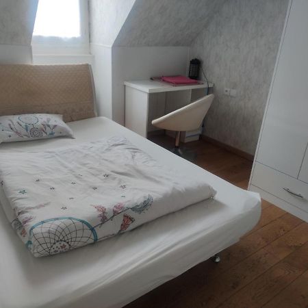Chambre Privee A Bobigny -Salle De Bain Et Toilettes Sont Commune, -Pas De Cuisine מראה חיצוני תמונה