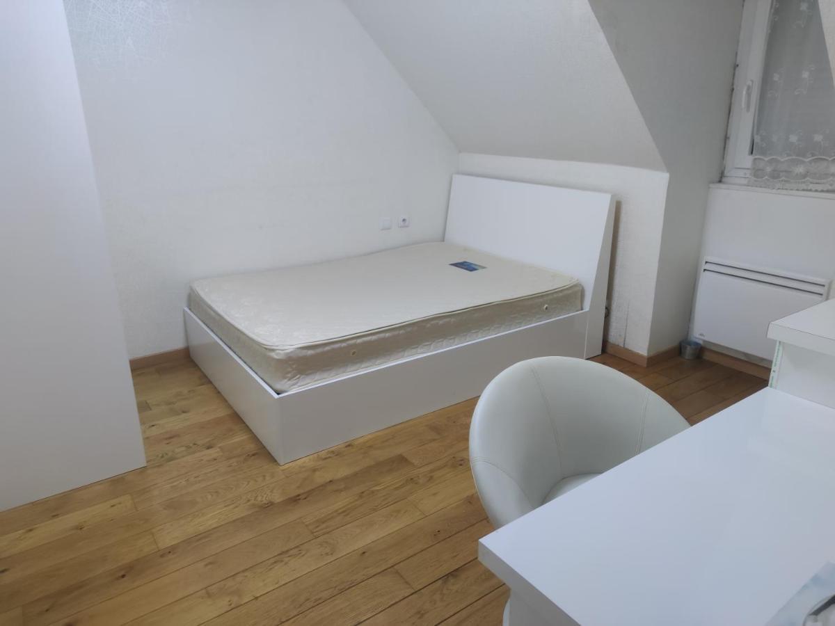 Chambre Privee A Bobigny -Salle De Bain Et Toilettes Sont Commune, -Pas De Cuisine מראה חיצוני תמונה